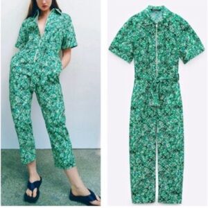 ZARA Printed Floral Belted Jumpsuit
with Zip Front Fastening M